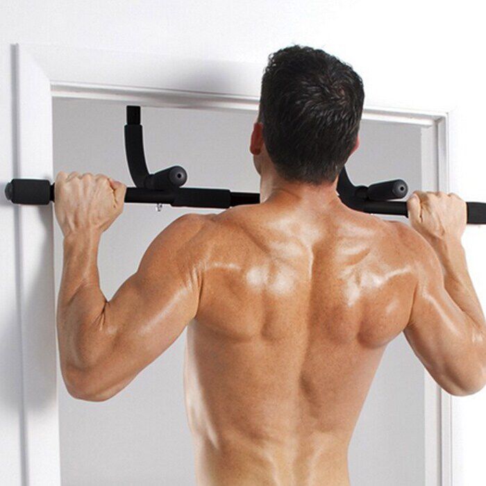 Total Upper Body Workout Bar Door Kuntosali
