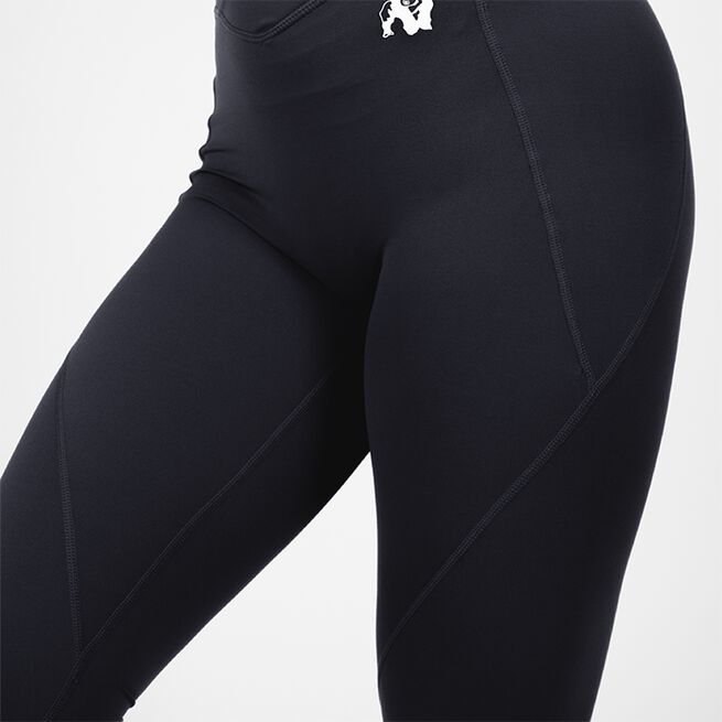 Willow treenitrikoot musta