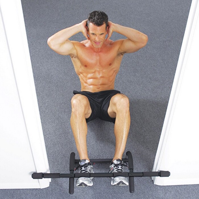 Total Upper Body Workout Bar Door Kuntosali